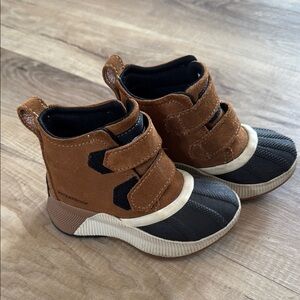 Waterproof Kids Boots - Brown and Black